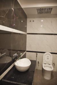 Φωτογραφία από το άλμπουμ του MAHFIL-e-MOTIJHEEL, MOTIJHEEL PARK AND RESORT σε Lālbāgh