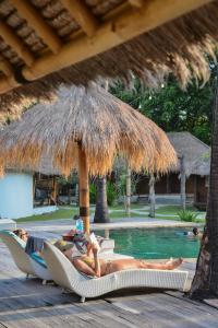 Der Swimmingpool an oder in der Nähe von Beranda Ecolodge