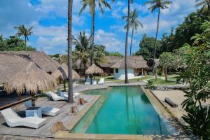 Kolam renang di atau dekat dengan Beranda Ecolodge