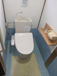漁師宿三浦屋秀栄丸的一间浴室