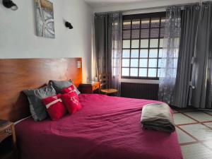 Bilde i galleriet til Appartement atypique grands espaces i Soumoulou