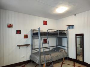 Bilde i galleriet til Appartement atypique grands espaces i Soumoulou + 19 bilder