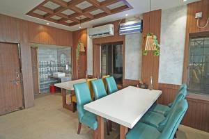 Posezení v ubytování New Digha Royal SeaView