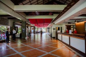 Vstupní hala nebo recepce v ubytování Waterfront Insular Hotel Davao