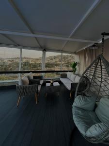 Posedenie v ubytovaní Serenity Villa