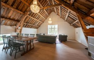 Posezení v ubytování Lofoten sommerhotell og vandrerhjem