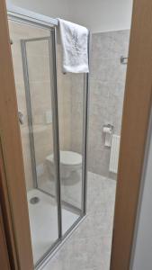 Ванна кімната в Hotel Radnice Dobrovice