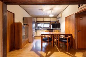 Kuchyň nebo kuchyňský kout v ubytování 関口邸