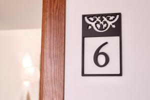 Certifikát, hodnocení, plakát nebo jiný dokument vystavený v ubytování La Plaza Hostal