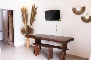 TV a/nebo společenská místnost v ubytování Bramasa Ubud Guest House