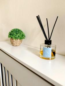 Imagen de la galería de Walton Terrace House in Woking, en Woking