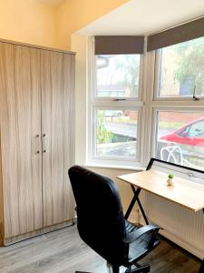 Imagen de la galería de Walton Terrace House in Woking, en Woking