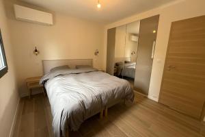 Ένα ή περισσότερα κρεβάτια σε δωμάτιο στο Casa Nostra - Ruppione Villa 10 min from beach