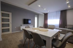 TV/trung tâm giải trí tại Apartmani Lepojevic