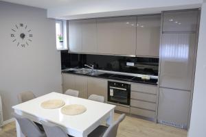 Nhà bếp/bếp nhỏ tại Apartmani Lepojevic