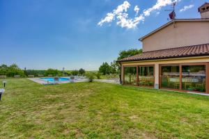 Bazén v ubytování Grad Inn Apartments & Resort nebo v jeho okolí