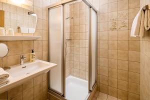 Kúpeľňa v ubytovaní Hotel Standlhof Zillertal