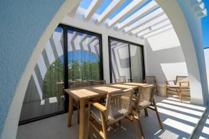 Rõdu või terrass majutusasutuses Apartments Stanaj
