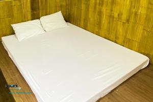 Postel nebo postele na pokoji v ubytování Spark Camp - Baler Resorts + 18 fotografií