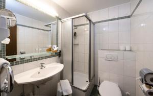 Koupelna v ubytování Steinbach-Hotel