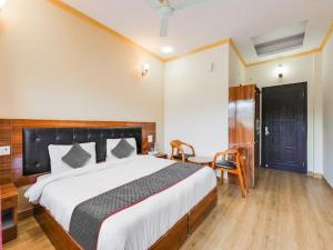 Letto o letti in una camera di The Mountain Lodge Manali !! Scenic Mountain View ! Parking ! Restaurant ! Tasty Food ! Preferred Property