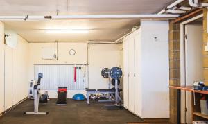 Fitness centrum a/nebo fitness zařízení v ubytování Bo mysigt intill vattnet.