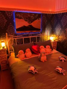 A bed or beds in a room at Donna Margherita Appartamento