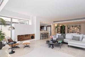 Gallery image of 3BD 2 Floor Maisonette with Pool in Athens
