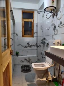 Ένα μπάνιο στο Raangyul Homestay