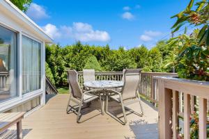 Balkón nebo terasa v ubytování Blue Moon Cottage