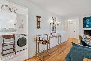 Χώρος καθιστικού στο Washington's Rye House AC Bikes New Kitchen +26 φωτογραφίες