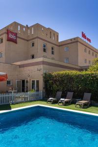 Bazén v ubytování Ibis Jerez De La Frontera Cadiz nebo v jeho okolí