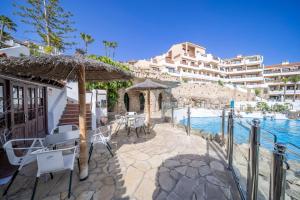 Bassein majutusasutuses Tropical garden, sunshine, heated pool või selle lähedal