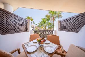 Istumisnurk majutusasutuses Tropical garden, sunshine, heated pool