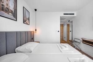 Postel nebo postele na pokoji v ubytování Hotel Miran Pirovac + 37 fotografií