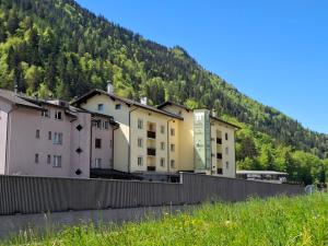Nespecifikovaný výhled na hory nebo výhled na hory při pohledu z hotelu