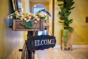 Fotografie z fotogalerie ubytování 113 Yellow House Hostel ve městě Phuket