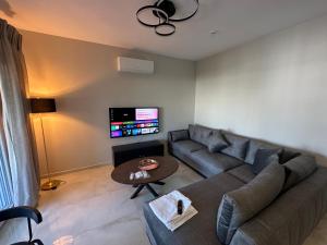 Μια τηλεόραση ή/και κέντρο ψυχαγωγίας στο Vero Noir