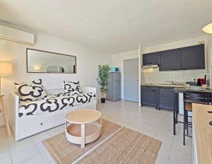 Køkken eller tekøkken på LX146 - Studio cosy avec balcon & vue mer - Monaco