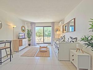 Et tv og/eller underholdning på LX146 - Studio cosy avec balcon & vue mer - Monaco + 8 billeder