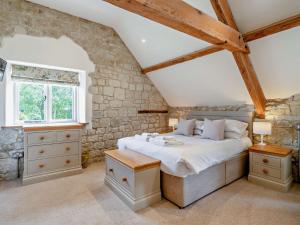 Ένα ή περισσότερα κρεβάτια σε δωμάτιο στο 1 Bed in Melbury Abbas 48717