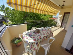 Balkón nebo terasa v ubytování Beach apartment, Paralia Dionysiou, Chalkidiki