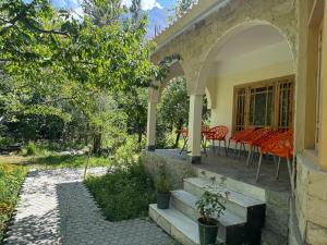 Κήπος έξω από το Marhaba Guest House Skardu +8 φωτογραφίες