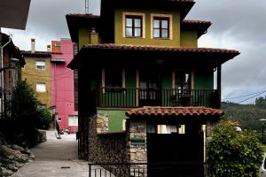 Gallery image of La Isla Confortllanes Apartment in Colunga