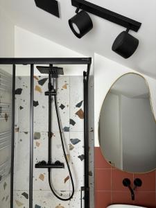 Fitness centrum a/nebo fitness zařízení v ubytování Dębina Lounge z tarasem na dachu