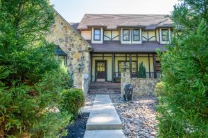 Taman di luar Peachtree By Avada Properties