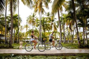 Jízda na kole v ubytování Meliá Punta Cana Beach Wellness Inclusive - Adults only nebo okolí