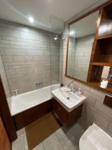 Et badeværelse på View point + 4 billeder