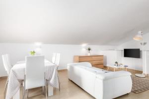 Un televizor și/sau centru de divertisment la Apartman Julijana