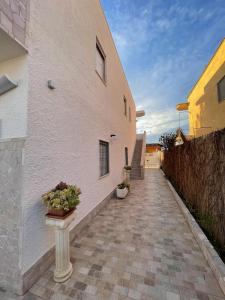 Το κτήριο όπου στεγάζεται  το διαμέρισμα